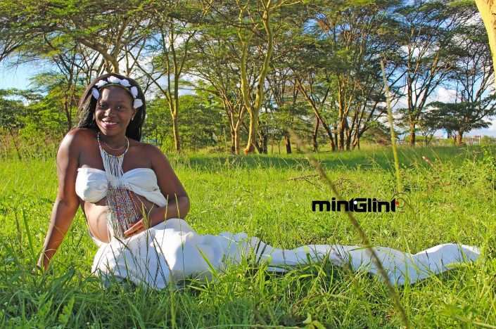 Baby Bump (Pregnancy) Photo Shoot by Mint Glint Media