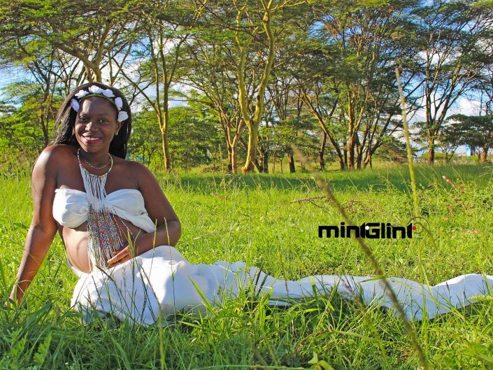 Baby Bump (Pregnancy) Photo Shoot by Mint Glint Media