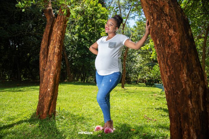 Baby Bump (Pregnancy) Photography by Mint Glint Media